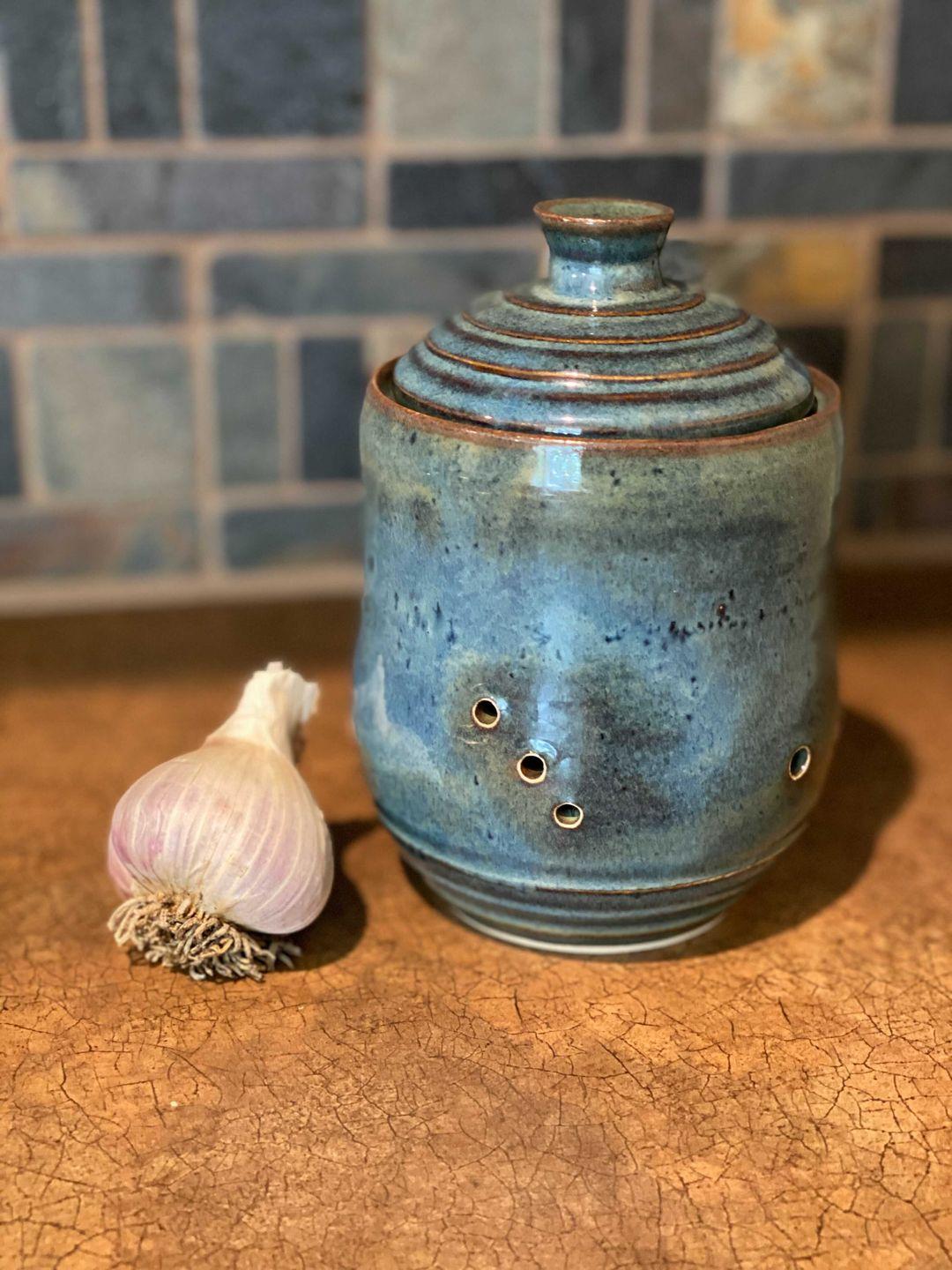 original handmade garlic pot